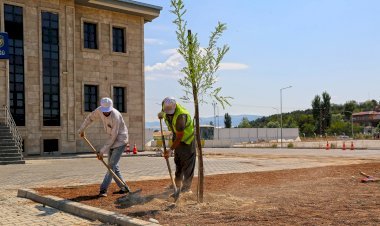 Gaziantep Yolu’na Yeni Yeşil Alan