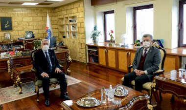 Kahramanmaraş Milletvekili Sefer Aycan Üniversitemiz Rektörü Prof. Dr. Niyazi Can’ı Ziyaret Etti