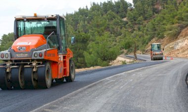 Turizm Bölgelerine Çıkan Arter Baştan Uca Yenileniyor