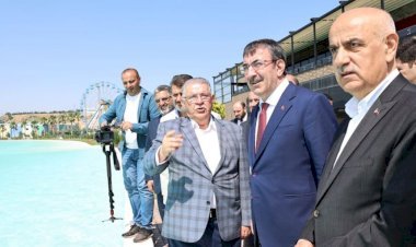 Başkan Mahçiçek’ten Cumhurbaşkanı Yardımcısı Yılmaz’a EXPO 2023 sunumu