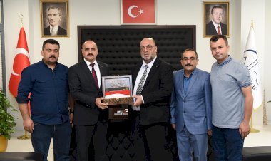 MEHMET AKPINAR ATAUZDERE BAYRAM SEVİNCİ YAŞATTI