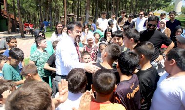 DULKADİROĞLU`NDA GENÇLER DEĞERLER EĞİTİMİ YAZ OKULU`NU COŞKUYLA TAMAMLADI