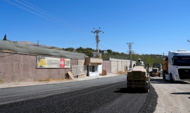 Altyapısı Tamamlanan Akyar TOKİ Yolu Sıcak Asfalta Buluştu