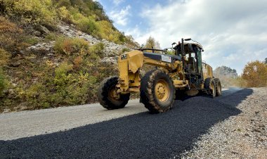 Andırın’a Ulaşımı 20 Kilometre Kısaltan Arterde Son Çalışmalar Yapılıyor