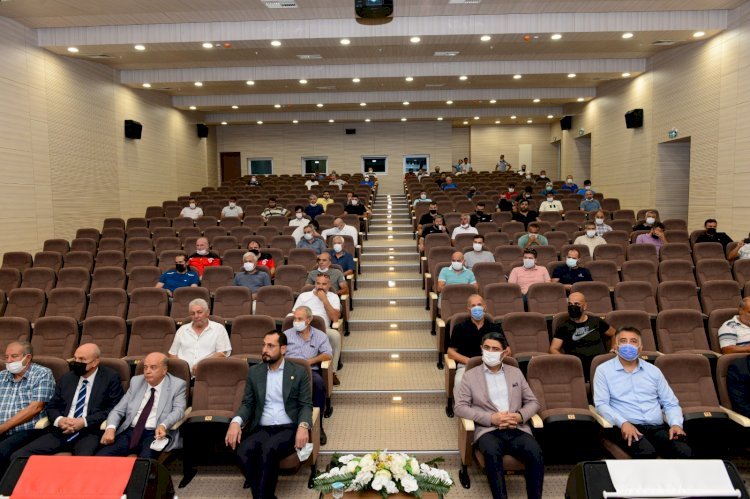 Üniversitemiz ve TÜFAD Kahramanmaraş Şubesi İşbirliğiyle Futbol Antrenörlerine Yönelik Gelişim Semineri Düzenlendi