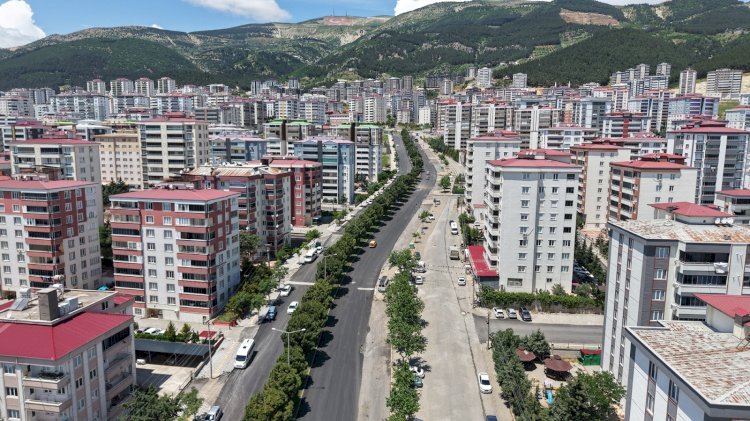 Büyükşehir, Ahır Dağı Caddesi’nde Asfalt Serimini Tamamladı