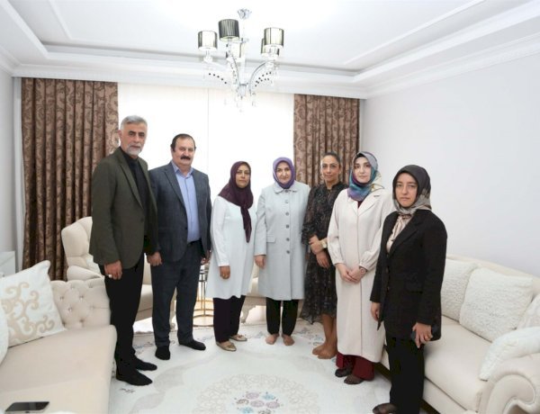 Dr. Selma Ünlüer Hanımefendi Koruyucu Aileyi Ziyaret Etti